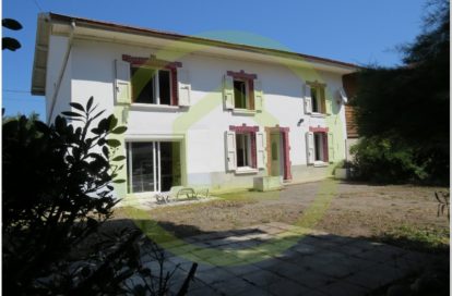 Maison à LA COTE SAINT ANDRE (38260) - 3011436976