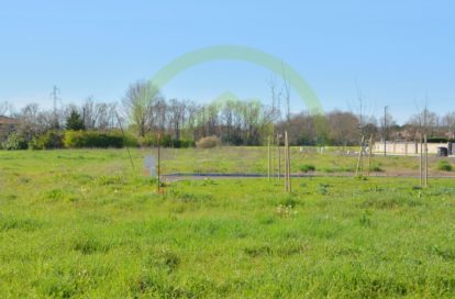 Terrain constructible à BRESSOLS (82710) - 3011434227